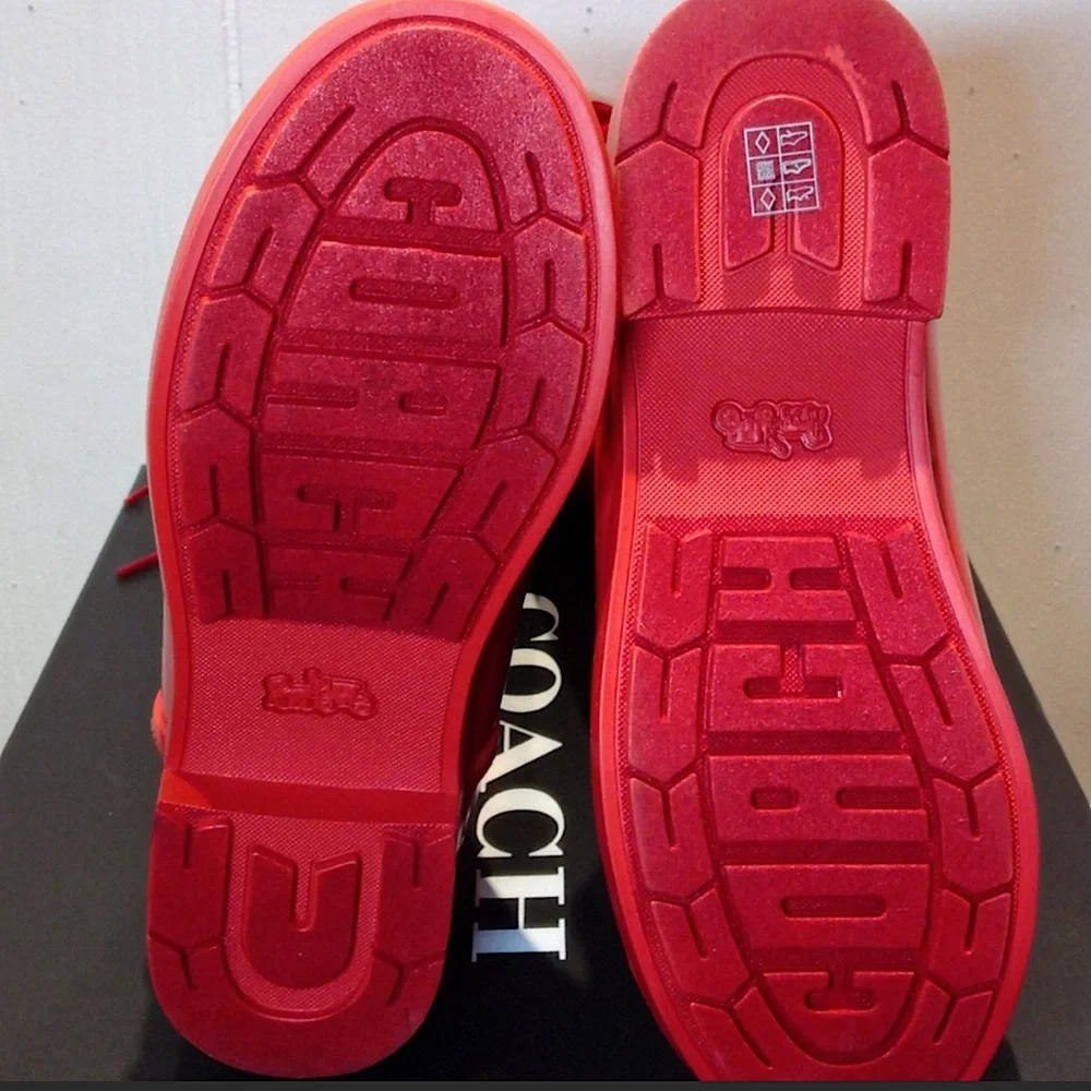 Coach Signature Embossed Rain Boots ☔️ 👢 - Picture 5 of 9